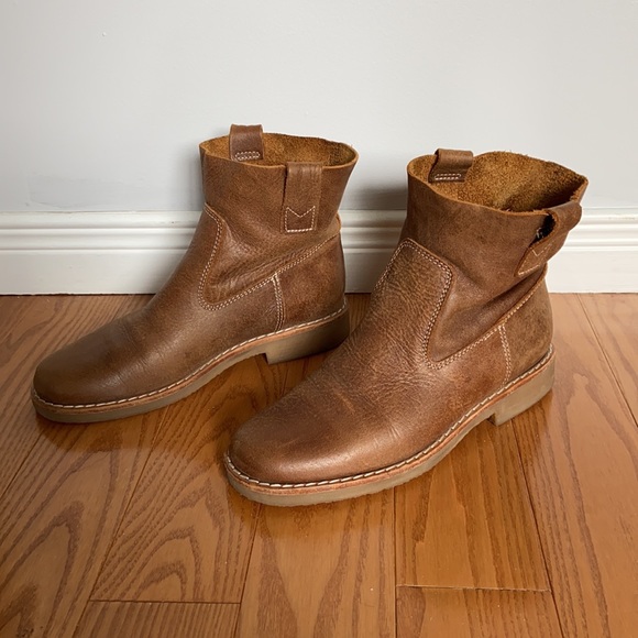 Roots Tribe booties - Picture 2 of 9